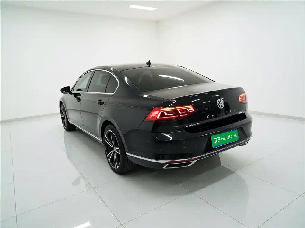 Magotan 330 TSI DSG Luxury