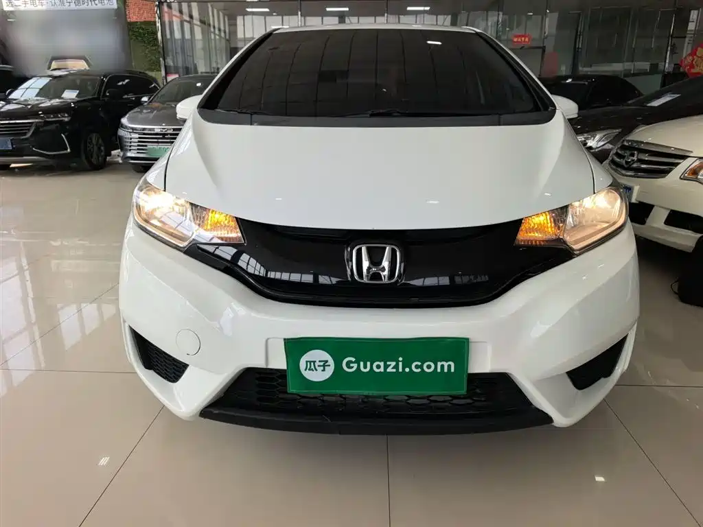 Fit 1.5 L LXS CVT Comfort Sunroof