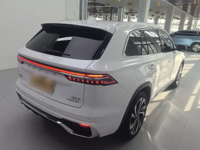 Geely Xingyue L 2.0 TD High Power Auto 2 WD Skyline