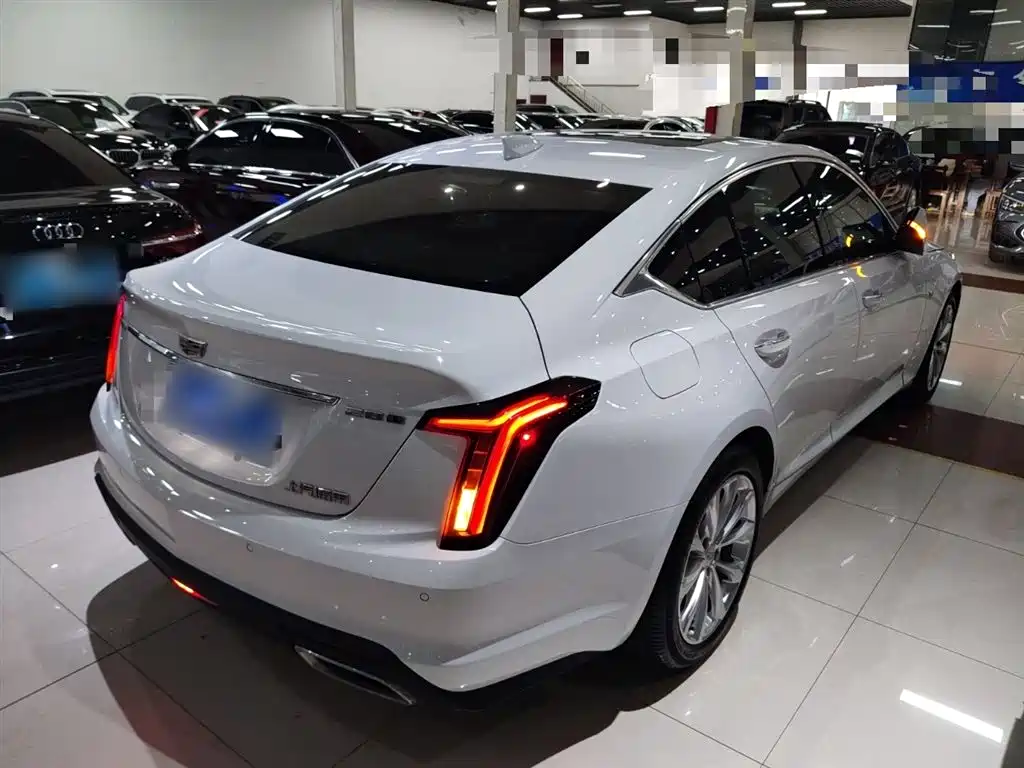 Cadillac CT5 28 T Luxury (Standard)