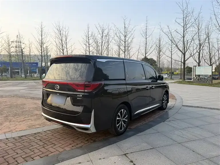 GAC Trumpchi M8 Facelift Leading Show Series 390 T Luxury