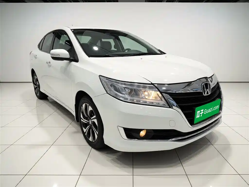 Crider 1.8 L CVT Comfort