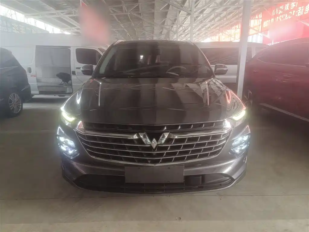 Wuling Victory 1.5 T CVT Flagship