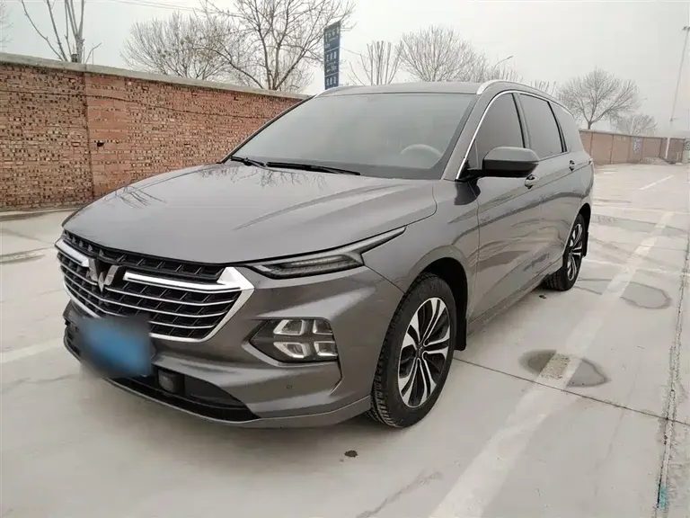 Wuling Victory 1.5 T CVT Flagship