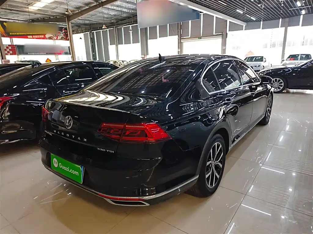 Magotan 330 TSI DSG Leading