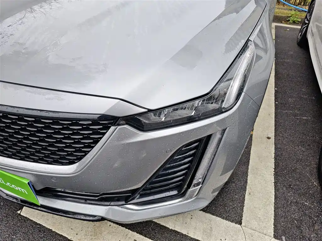 Cadillac CT5 28 T Luxury (Standard)