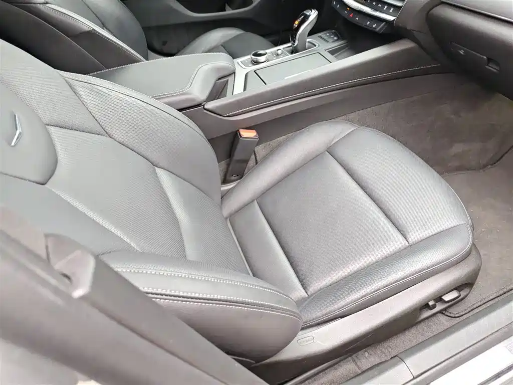 Cadillac CT5 28 T Luxury (Standard)