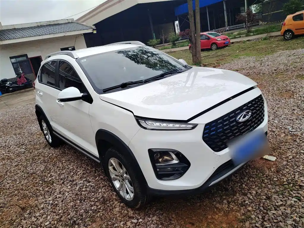 Tiggo 3 x PLUS 1.5 L CVT Exciting Jujube