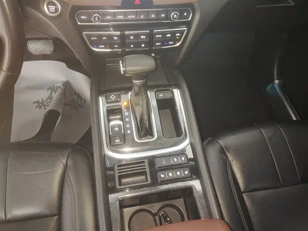 GAC Trumpchi GS8 320 T 2 WD Luxury Connected (7-seat)