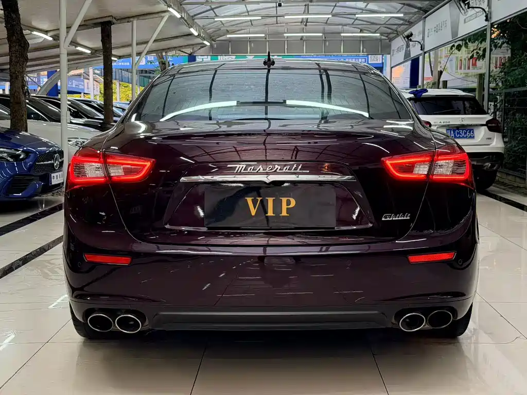 Ghibli 3.0 T Standard