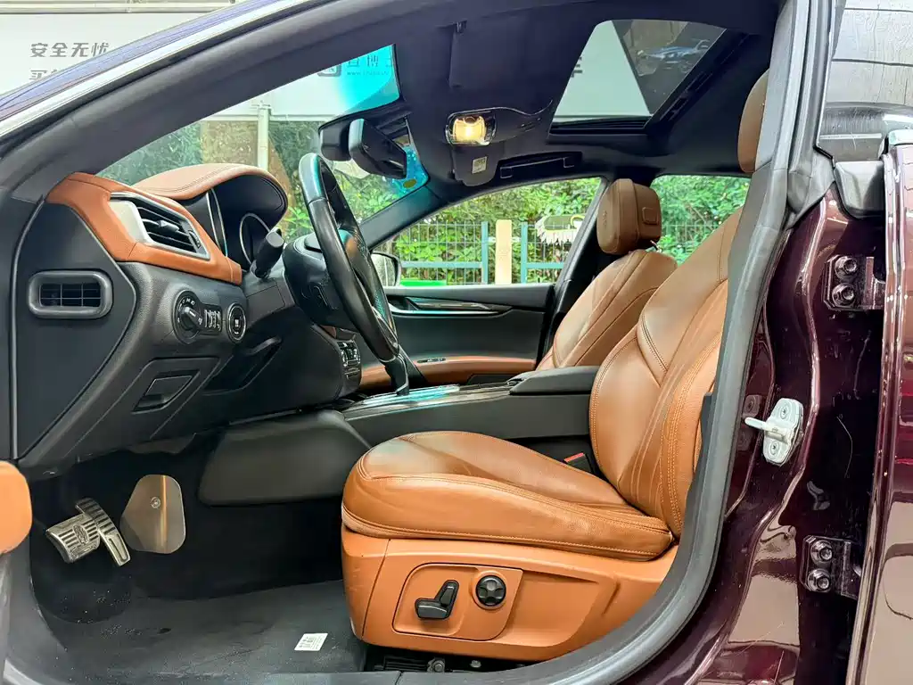 Ghibli 3.0 T Standard