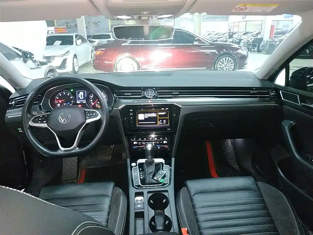 Magotan 330 TSI DSG Leading