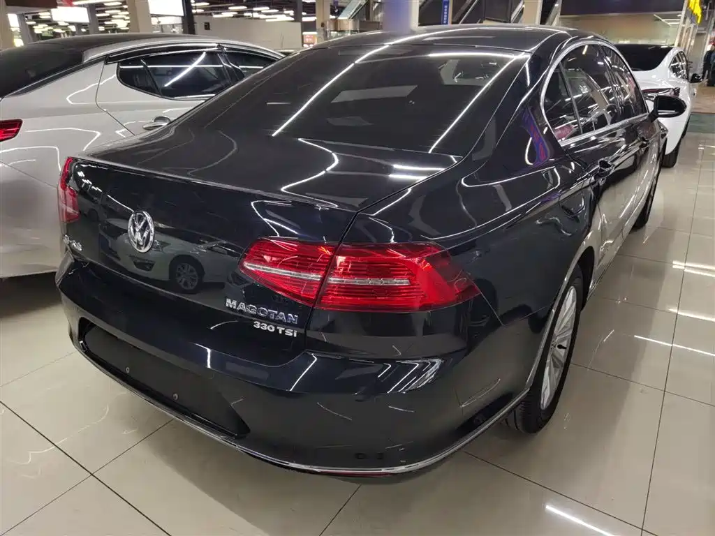 Magotan 330 TSI DSG Leading