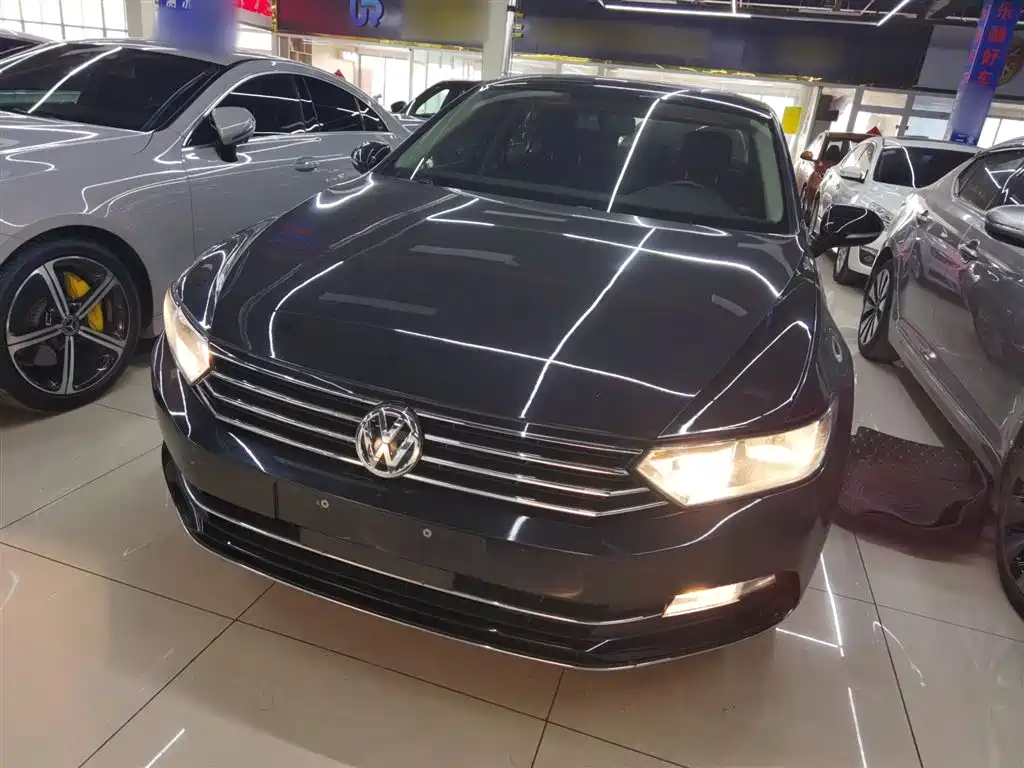 Magotan 330 TSI DSG Leading