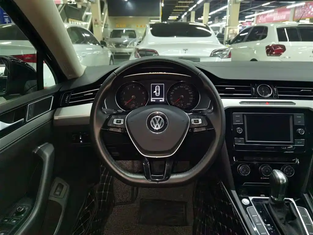 Magotan 330 TSI DSG Leading