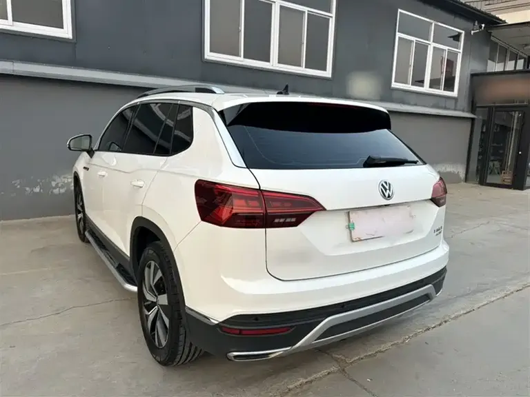 Volkswagen Tayron 330 TSI 2 WD Luxury Connected