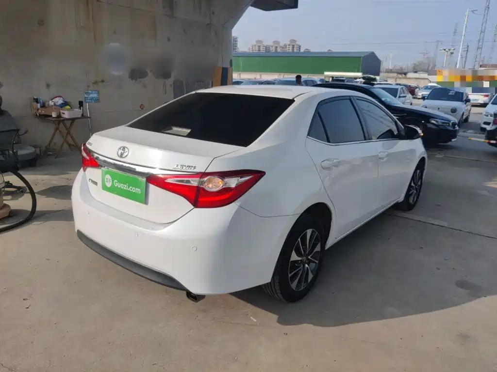 Levin 雷凌 2014款 1.8 GS CVT精英版
