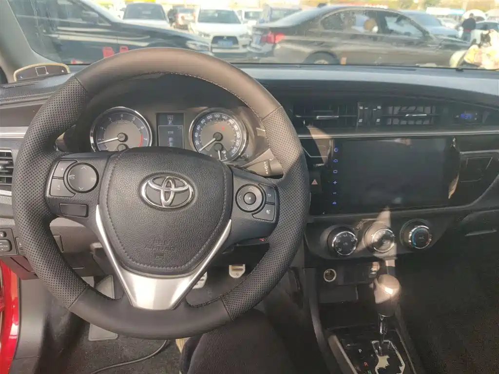 Levin 雷凌 2014款 1.8 GS CVT精英版