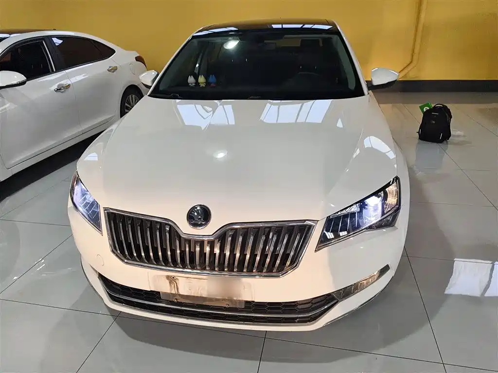 Superb TSI280 DSG Creation