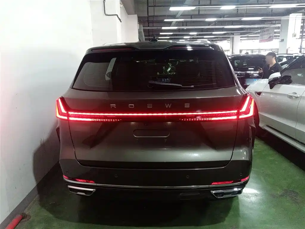 Roewe RX9 2.0 T 2 WD Premium