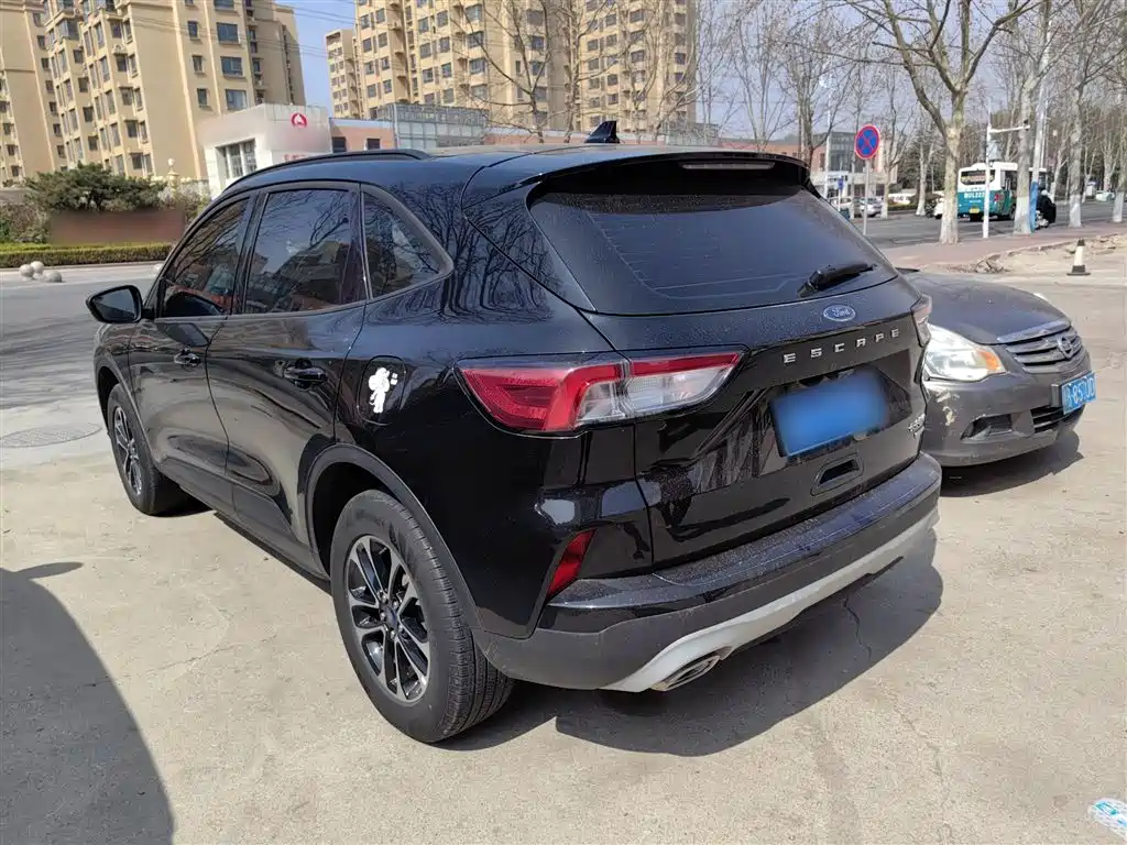 Escape EcoBoost 245 2 WD Leisure Enjoyment