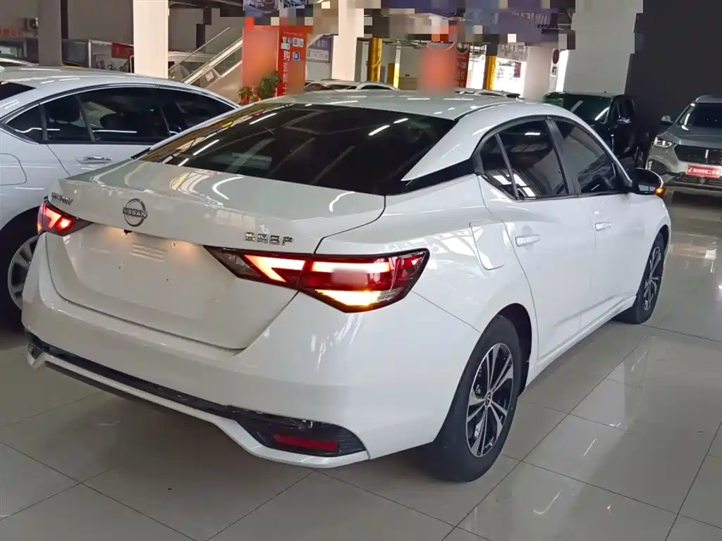 Sylphy 1.6 L CVT Joy