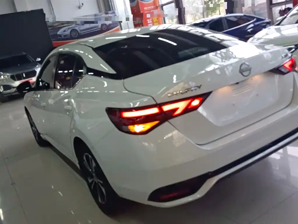 Sylphy 1.6 L CVT Joy