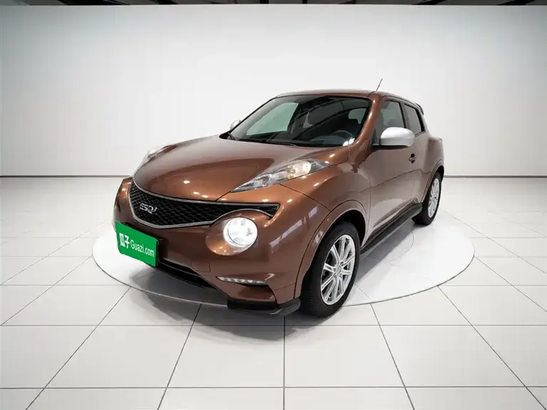 Infiniti ESQ 1.6 L Personality