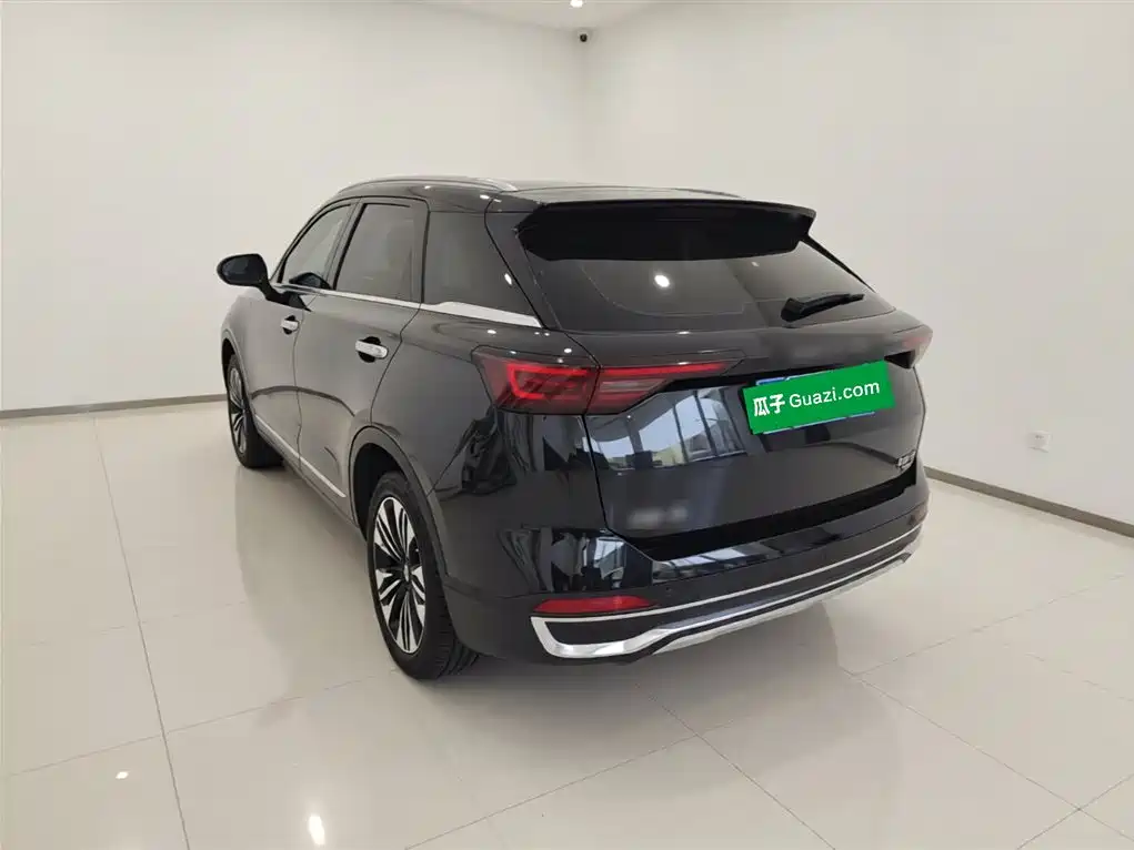 Besturn T77 1.5 T Auto Luxury