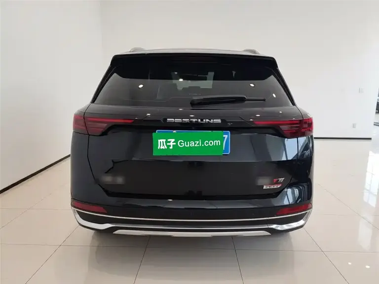 Besturn T77 1.5 T Auto Luxury