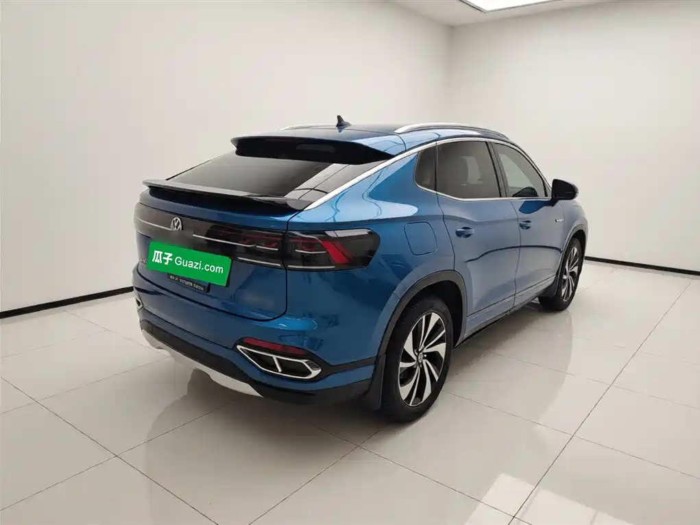 Tayron X 330 TSI 2 WD Distinguished High Energy