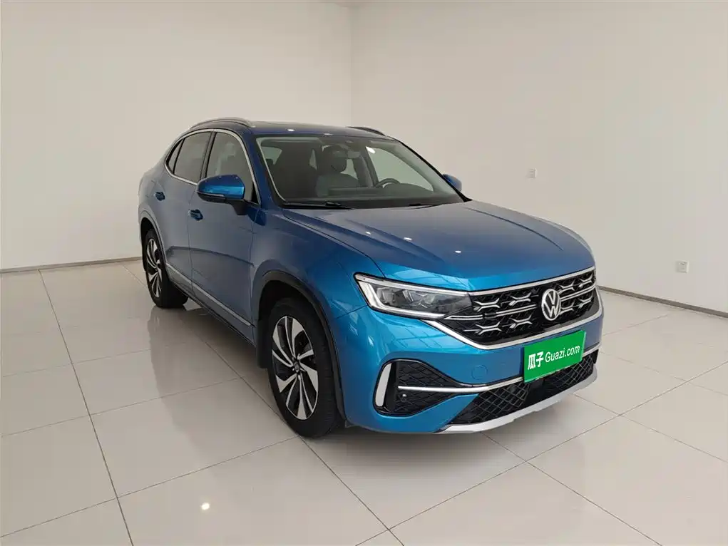 Tayron X 330 TSI 2 WD Distinguished High Energy