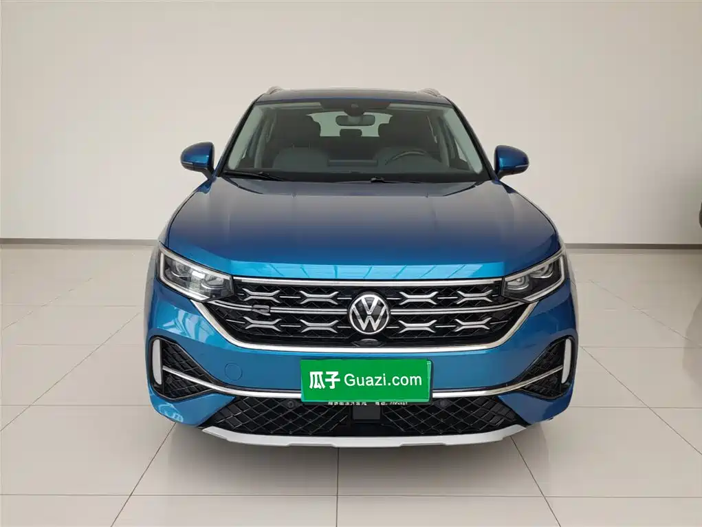Tayron X 330 TSI 2 WD Distinguished High Energy