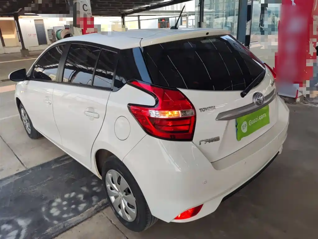 YARiS L Zhixuan 1.5 L CVT Leading