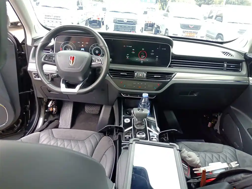 Hongqi HS5 Facelift 2.0 T Connected Flagship Enjoyment
