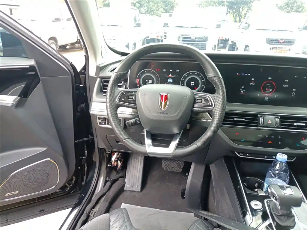 Hongqi HS5 Facelift 2.0 T Connected Flagship Enjoyment