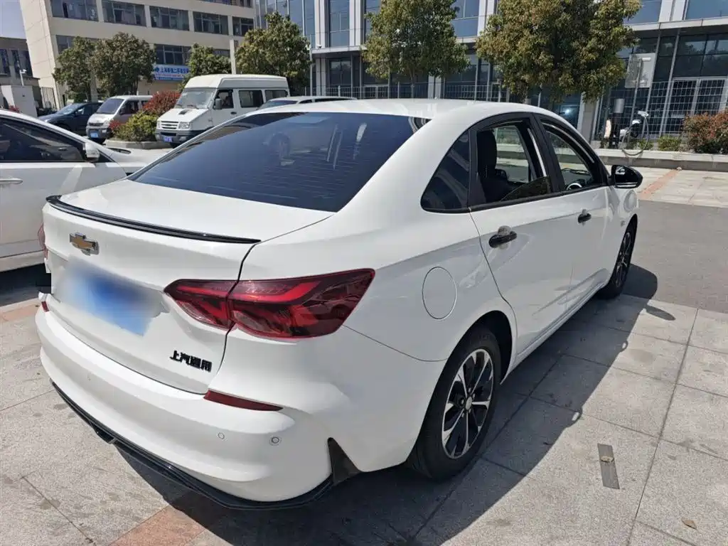 Monza 1.3 T Mild Hybrid Auto Premium