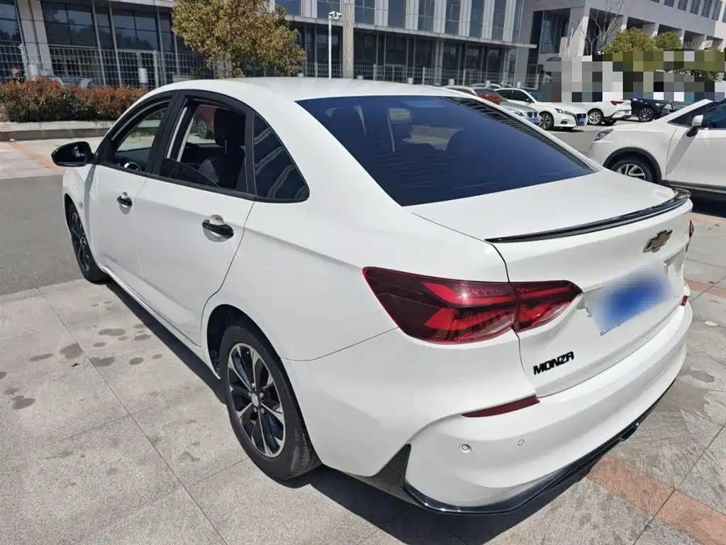 Monza 1.3 T Mild Hybrid Auto Premium