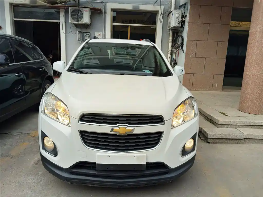 Tracker 1.4 T Auto 2 WD Comfort Sunroof