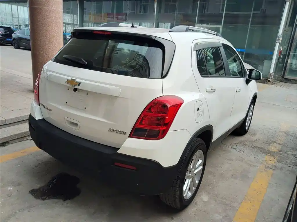 Tracker 1.4 T Auto 2 WD Comfort Sunroof