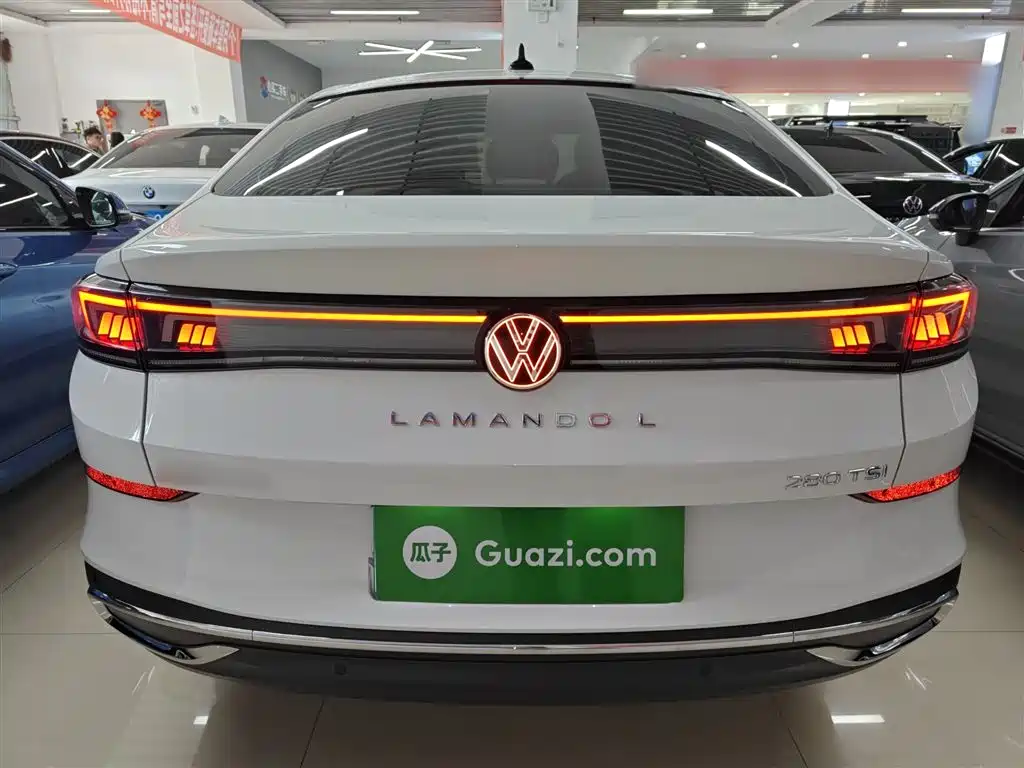Lamando Lamando L 280 TSI DSG Spicy Cool