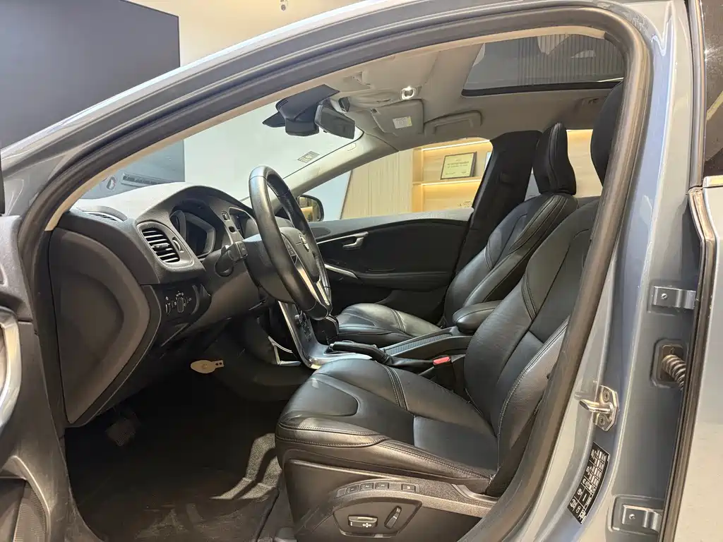 Volvo V40 T3 Smart Ease