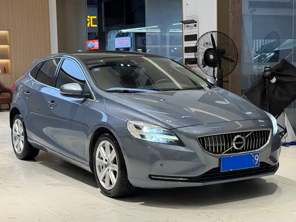 Volvo V40 T3 Smart Ease