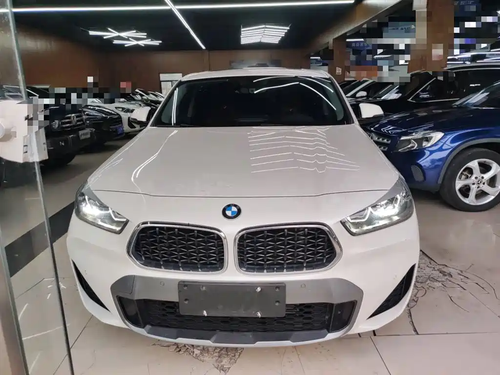 BMW X2 sDrive25 i M Offroad Package