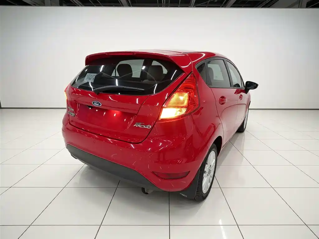 Fiesta Hatchback 1.5 L Auto Fashion