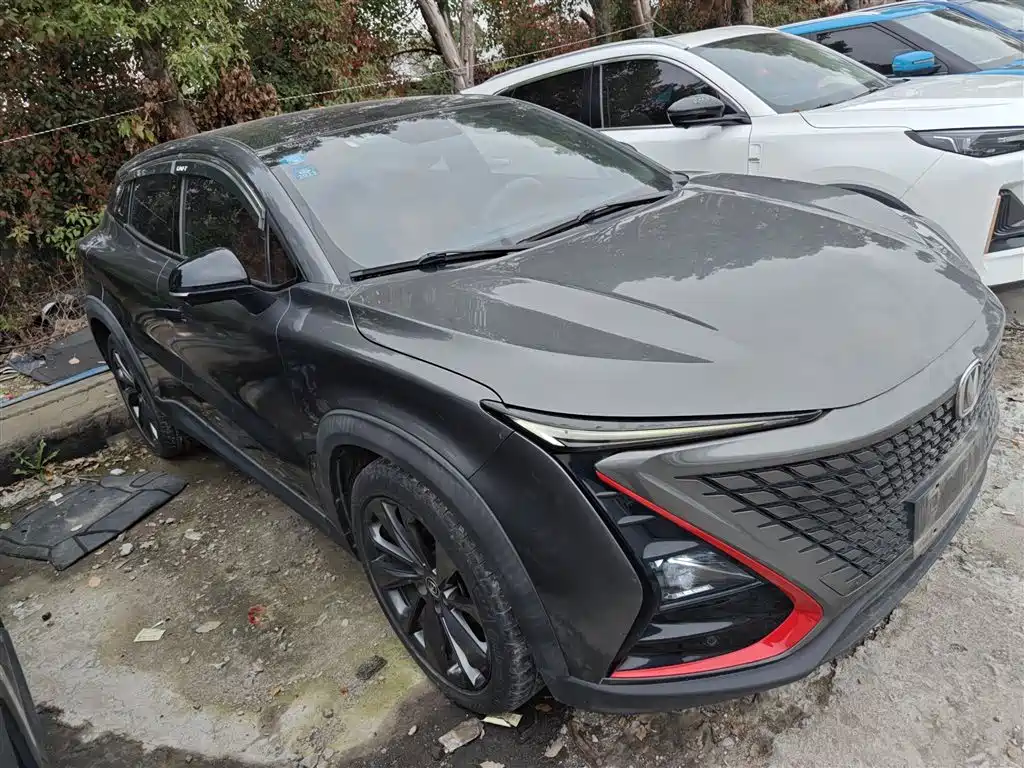 Changan UNI-T 1.5 T Distinguished