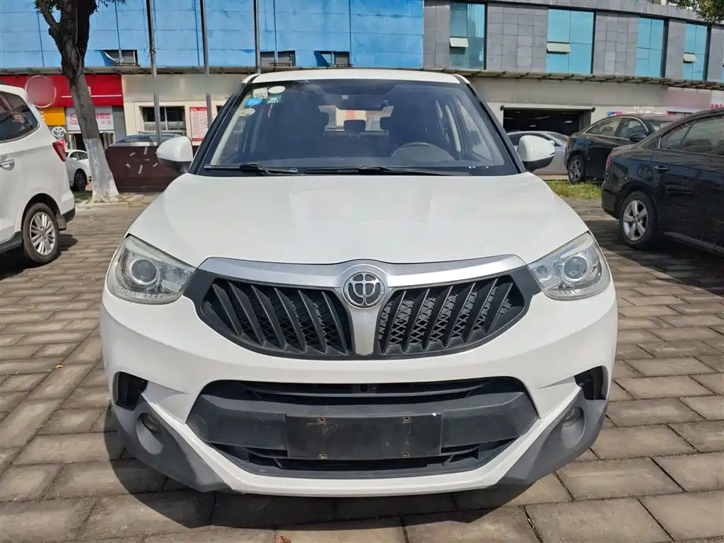 Brilliance V3 1.5 L Manual Comfort