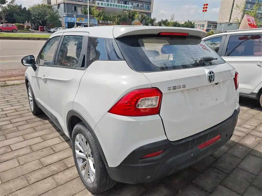 Brilliance V3 1.5 L Manual Comfort