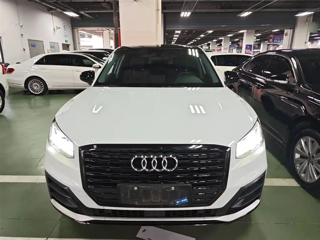 Audi Q2 L 35 TFSI Fashion Dynamic