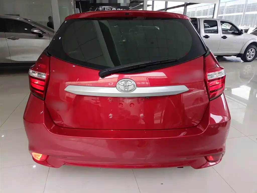 Vios FS 1.5 L CVT Sharp Speed